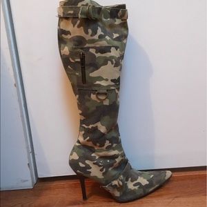 Camo Boots